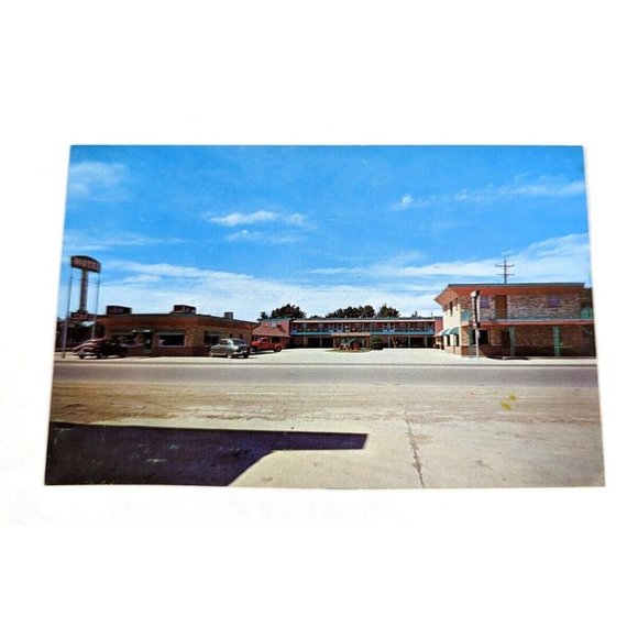 Vintage Postcard Guymon Oklahoma Byerleys Motel‎  Restaurant 1950s Neon Sign USA - Picture 1 of 8